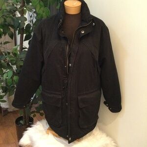 London Fog Unisex medium black winter jacket with lots of pockets…